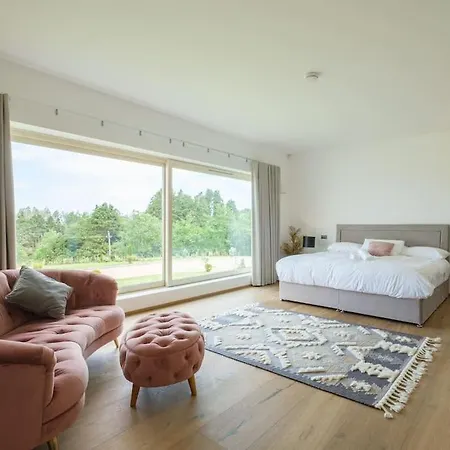 Villa Superior Lake View Galway